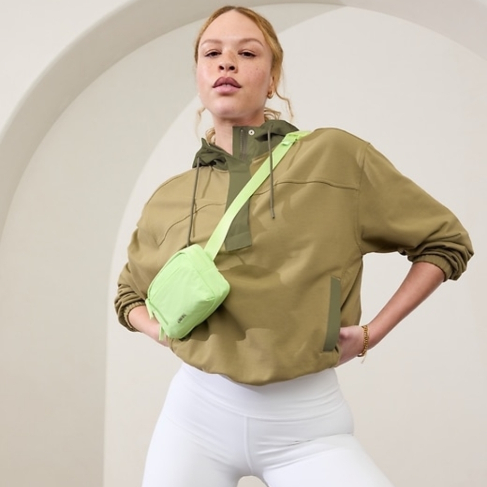 New Athleta Citron Belt Bag